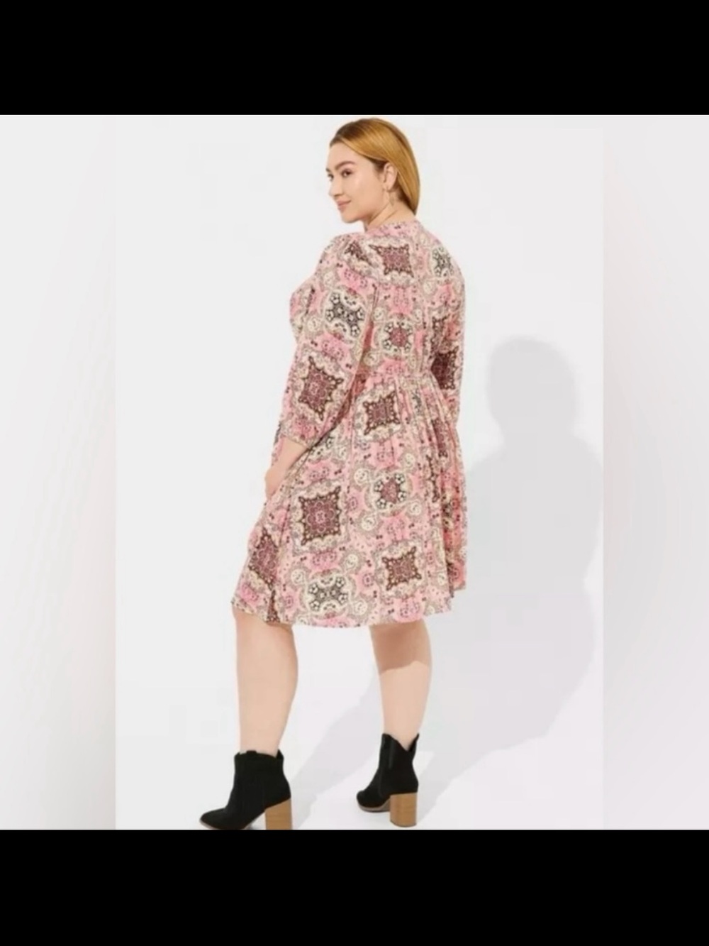 Torrid Pink Paisley Print Short Dress size 2x - Picture 4 of 9
